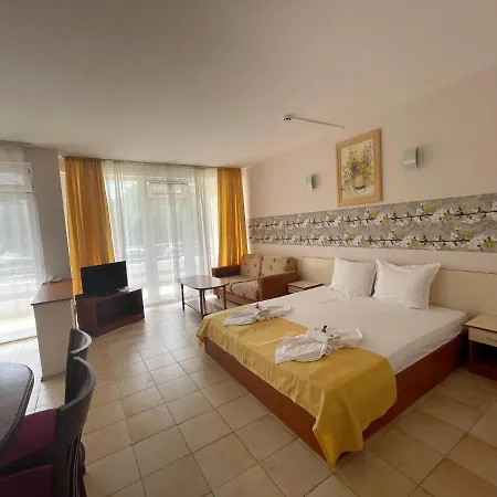 Хотел оникс Китен