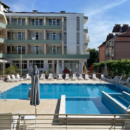 Хотел оникс Китен