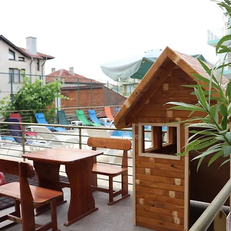 Хотел оникс