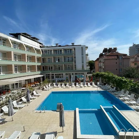 Onyx Hotel 3*