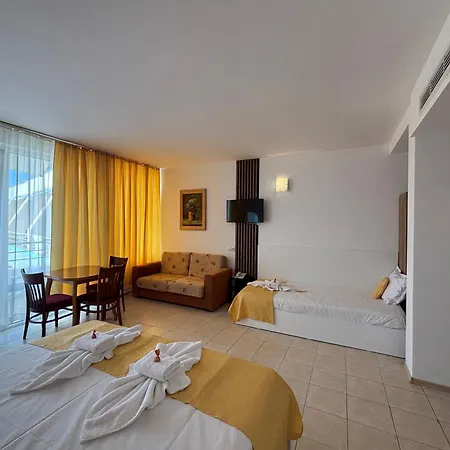 Onyx 3*