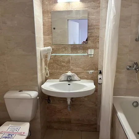 Onyx Hotel