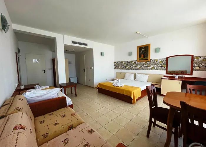 Szálloda Onyx Kiten